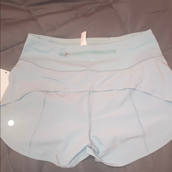 NWT LuluLemon Shorts - Picture 2 of 5